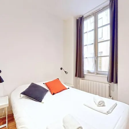 Orpi Alger8, Hyper Centre Opéra, Calme Appartement Lyon